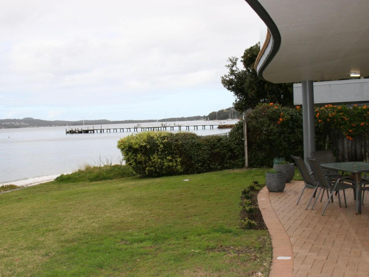 The Clippers 1 Fabulous Waterfront Unit Apartamento Salamander Bay Exterior foto