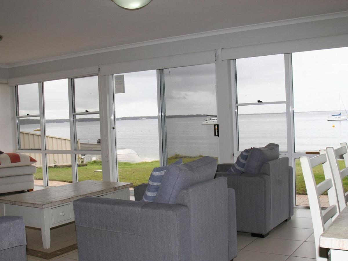 The Clippers 1 Fabulous Waterfront Unit Apartamento Salamander Bay Exterior foto