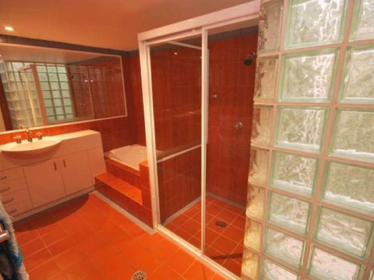 The Clippers 1 Fabulous Waterfront Unit Apartamento Salamander Bay Exterior foto